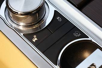 2014款捷豹XF 2.0T 风华版到店实拍