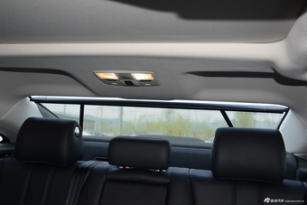 2016款捷豹XJL 2.0T自动两驱典雅商务版