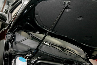 2015款迈腾1.8TSI领先型