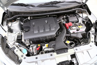 2014款启辰D50精彩版