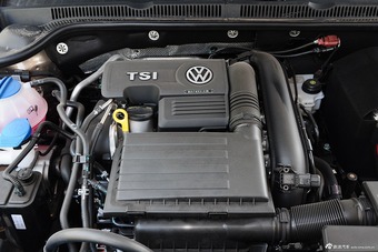 2015款速腾230TSI手动豪华型