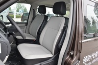 2016款凯路威2.0T自动四驱舒适版9座