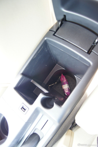 2012款逍客2.0L两驱手动 XL火