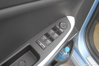 2014款荣威550 Plug-in插电式混动