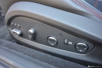 2015款California 3.9T自动标准型