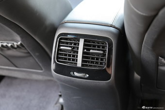 2014款东风悦达起亚K4