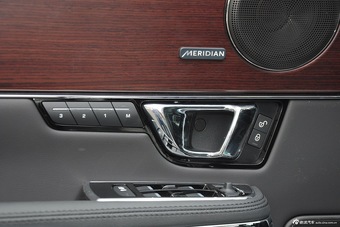 2015款捷豹XJL2.0T两驱典雅商务80周年典藏版