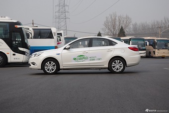 2015款逸动纯电动尊贵版