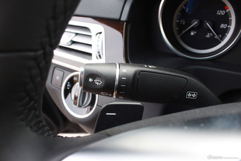 2015款奔驰E级到店实拍