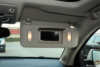 2015款凯迪拉克SRX 3.0L自动舒适型