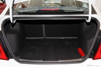 2013款爱唯欧三厢1.4SL自动时尚天窗版