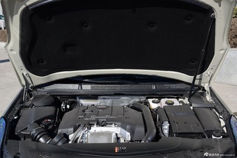 2016款凯迪拉克XTS 2.0T自动28T精英型