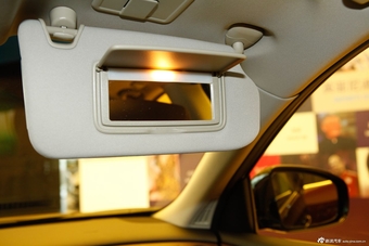 2013款英菲尼迪QX50 2.5L四驱尊雅版