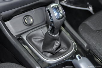 2013款雪铁龙C4L 1,8L手动劲享版