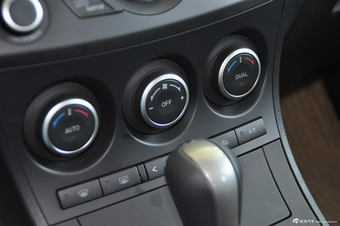 2012款马自达3星骋两厢2.0L自动豪华型