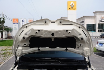 2015款雷诺卡缤1.2T自动豪华型