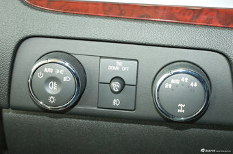 2010款凯雷德Escalade