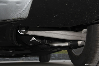 2016款奥迪A4L 35TFSI自动标准型