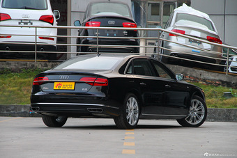 2014款奥迪A8L 6.3FSI W12quattro旗舰型