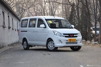 2015款 五菱宏光V1.5L手动标准型