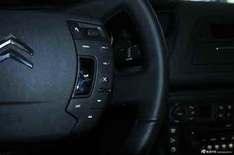 2012款东风雪铁龙C5