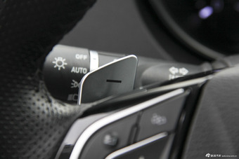 2015款哈弗H6 Coupe 2.0T自动两驱尊贵型