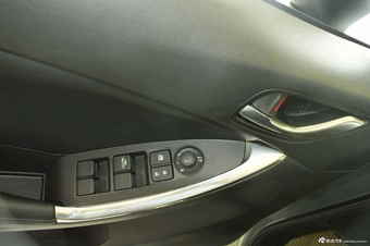 2012款马自达CX-5 2.0L自动四驱豪华版