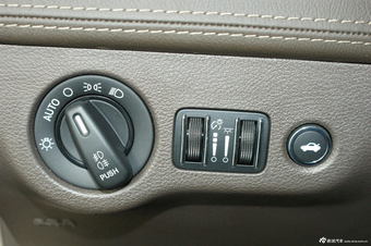 2013款克莱斯勒300C