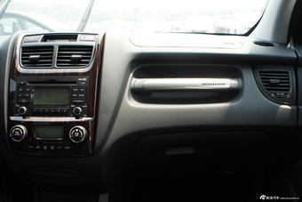 2013款狮跑2.0L GLS手动两驱版