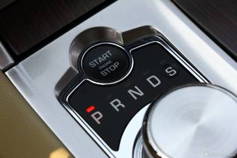 2014款捷豹XF 2.0T 风华版到店实拍