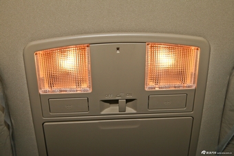 2014款福美来M5 1.6L自动舒适型