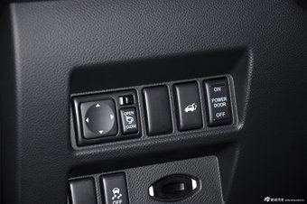 2013款英菲尼迪FX实拍