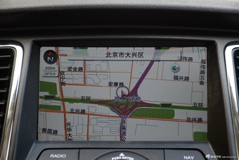 2016款奔腾B90 1.8T自动尊贵型十周年纪念版