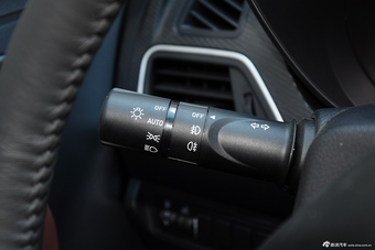 2015款福美来1.5T自动行政尊尚型