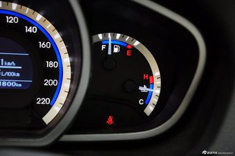 2013款东南V6菱仕高清实拍