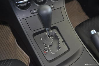 2013款马自达3星骋两厢1.6L自动精英型