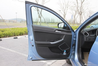 2014款荣威550 Plug-in插电式混动