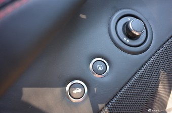 2015款California 3.9T自动标准型