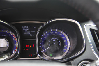 2015款瑞风S5 1.5T自动豪华型