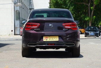 2016款DS 5LS 1.6T自动豪华版THP160