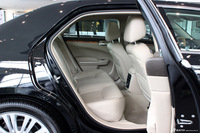 2013款克莱斯勒300C到店实拍