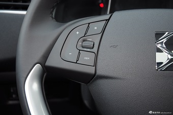 2015款DS 5LS 1.6T自动雅致版THP160