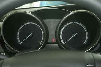 2012款马自达3星聘2厢