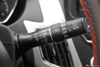 2016款金杯智尚S35 1.5L手动精英版