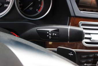 2015款奔驰E级到店实拍