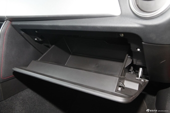 2013款斯巴鲁BRZ 2.0L自动版图片