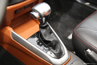 2016款吉利金刚三厢1.5L自动尊贵型 国V