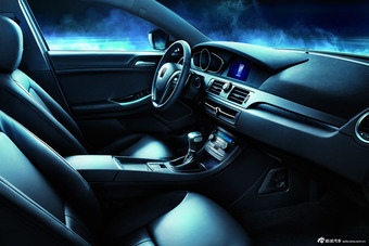 2013款荣威550官方图