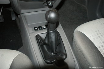 2012款新赛欧三厢