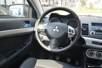 2015款东南三菱翼神到店实拍